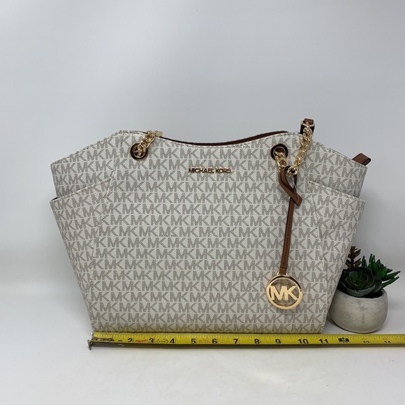 Michael Kors JST Large Chain Shoulder Bag - Picture 2 of 9